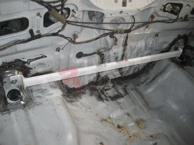 Ultra Racing Rear Strut Brace Honda Integra DC2 2-Point