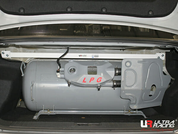 Ultra Racing 2-Point Rear Upper Strut Brace for Chevrolet Epica