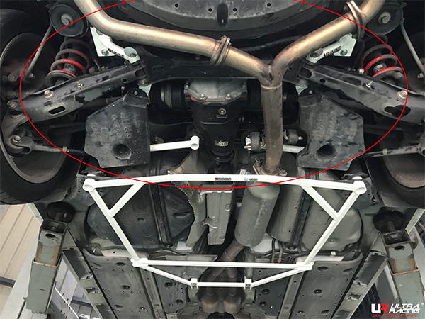 Ultra Racing Toyota Mark X (X120) 2.5 V6 2WD 04-16 UltraRacing 4-Point Rear Lower Bar (816P) UR-RS12-3816P