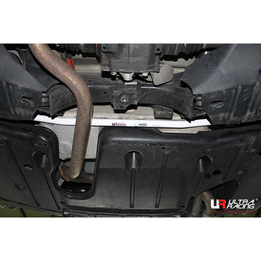 Ultra Racing BMW 3 Series (F30) Rear Lower Brace
