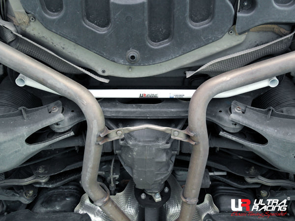 Ultra Racing Rear Lower Brace Mercedes C-Class W204