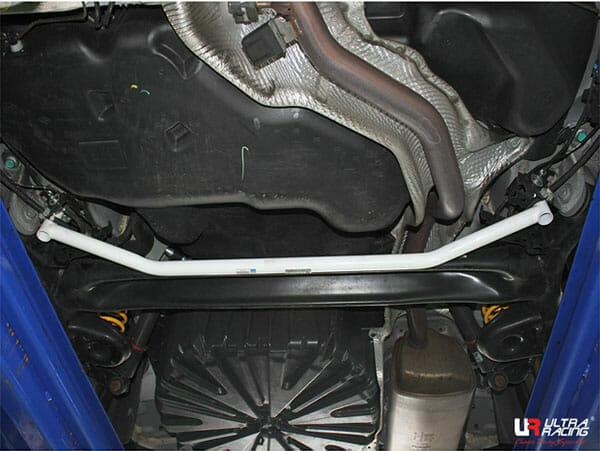 Ultra Racing Renault Samsung SM6 1.6 2WD 16+ UltraRacing 2-Point Rear Lower Bar (3618) URKR-RL2-3618