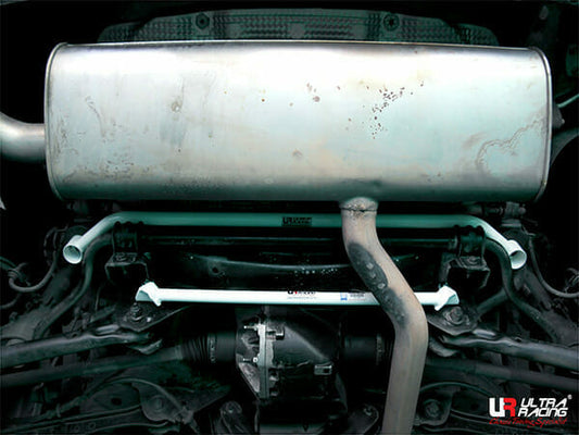 Ultra Racing 2-Point Rear Lower Bar for Land Rover Freelander 2 2.2D 0