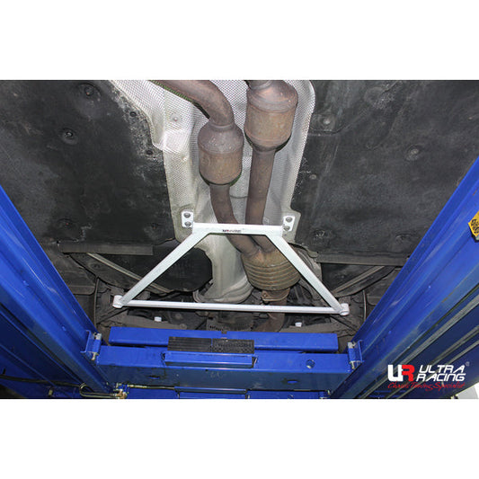 Ultra Racing Rear Lower Brace BMW 1 Series E82 | 4-Point Mount
