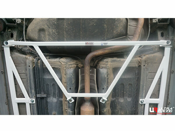 Ultra Racing Toyota BB (XP30) 1.5 2WD 00-01/Vios 1.5 02-07 UltraRacing 4-Point Rear Lower Bar (212) UR-RL4-212