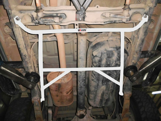 Ultra Racing 4-Point Rear Lower Bar for Mitsubishi L200 96-06