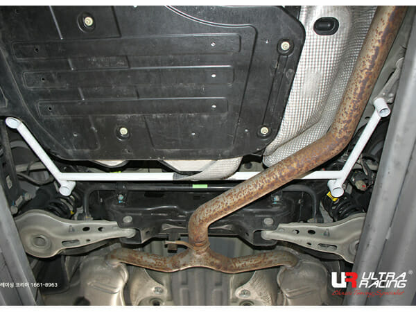 Ultra Racing Chevrolet Malibu 1.5T/2.0T 2WD Hybrid 16+ UltraRacing 4-Point Rear Lower Bar (3804) URKR-RL4-3804