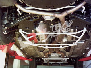 Ultra Racing Rear Lower Brace for Lexus GS S190 RL6-172