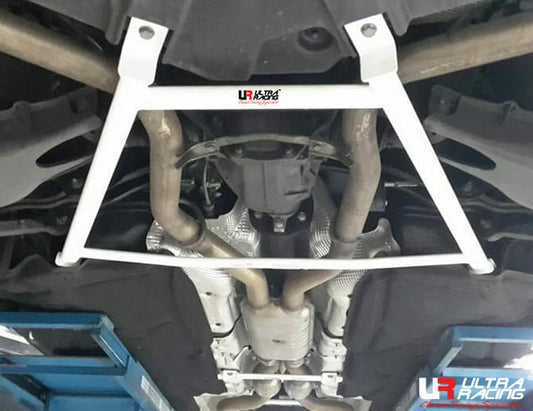 Ultra Racing 6-Point Rear Lower Bar Mercedes S212/X218