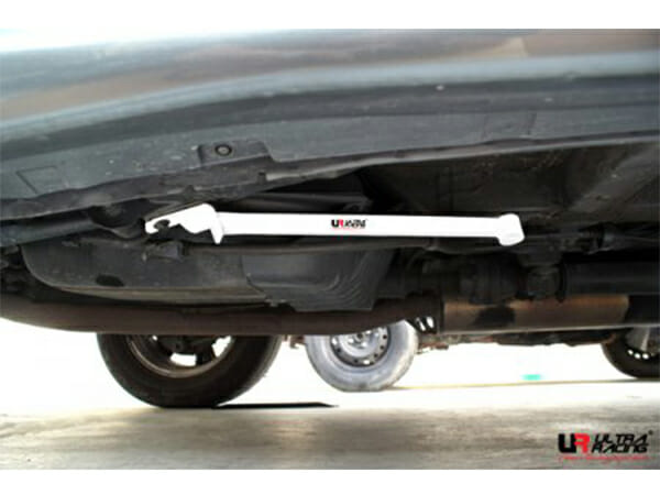 Ultra Racing Toyota Harrier (XU10) 2.2 2WD 99-03 UltraRacing 4-Point Rear Lower Bar (1360P) UR-RS4-1360P