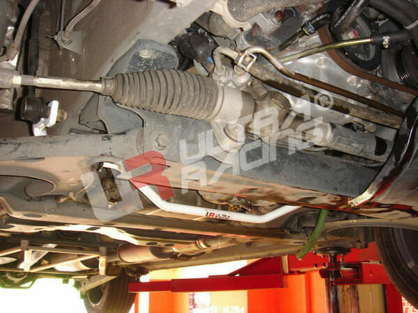 Ultra Racing Front Sway Bar 20mm for Toyota Avanza F600/F650