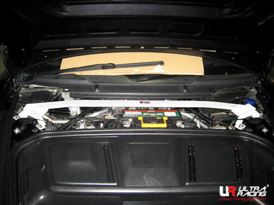 Ultra Racing Front Strut Brace for Porsche 911 (997)