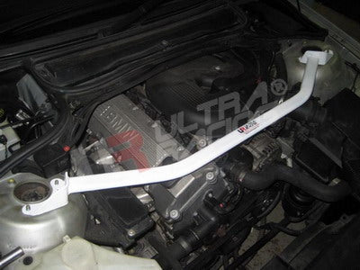 Ultra Racing Front Strut Brace BMW 3 Series E46 URTW2-176