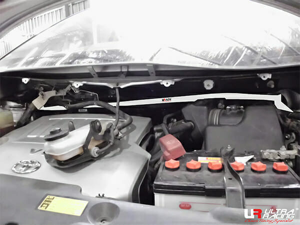 Ultra Racing Strut Bar Toyota Estima/Previa XR50 3.5L 06+