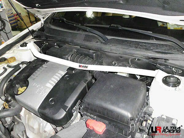 Ultra Racing 2-Point Front Upper Strut Bar for Chevrolet Epica/Tosca