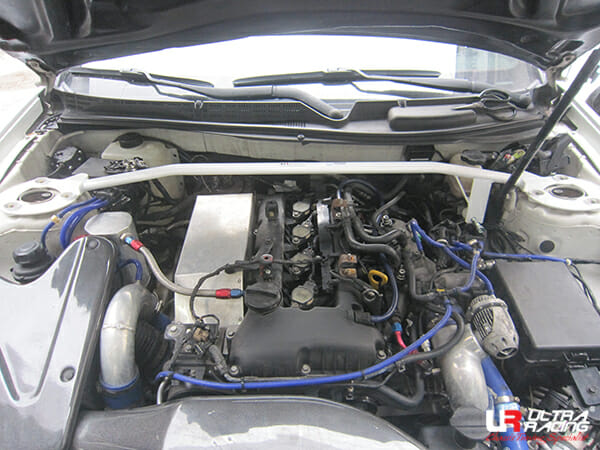Ultra Racing 2-Point Front Strut Bar for Genesis Coupe BK 2.0T 09-16