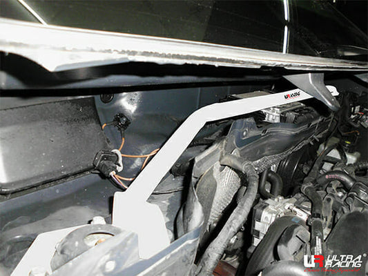 Ultra Racing 2-Point Front Upper Strut Bar for VW Sharan Type 7N 2.0 T