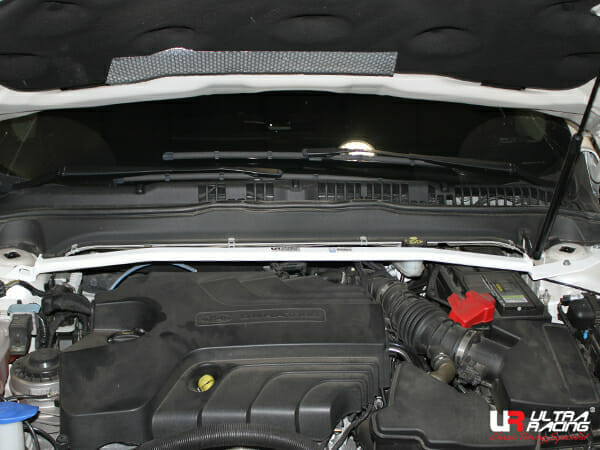 Ultra Racing 2-Point Front Upper Strut Bar for Ford Mondeo MK4/MK5