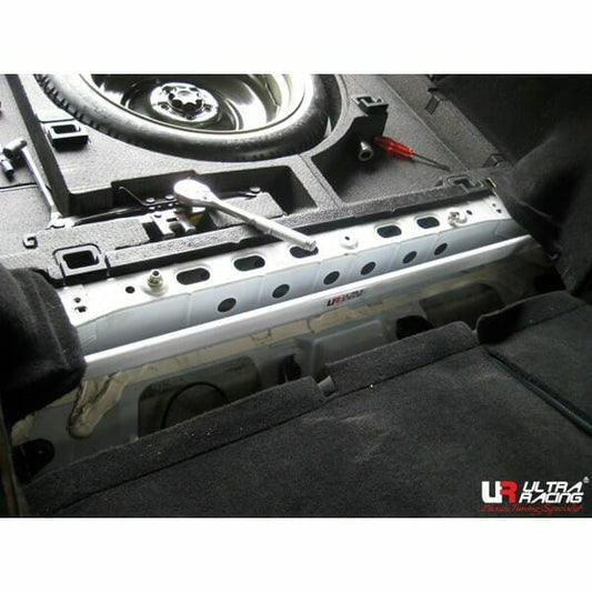 Ultra Racing 2-Point Rear Upper Strutbar Toyota Caldina GT4