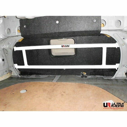 Ultra Racing 4-Point Rear Upper Strutbar Toyota Camry XV40