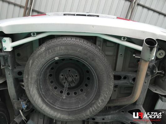Ultra Racing 7-Point Rear Torsion Bar for Toyota Innova AN40 2.0