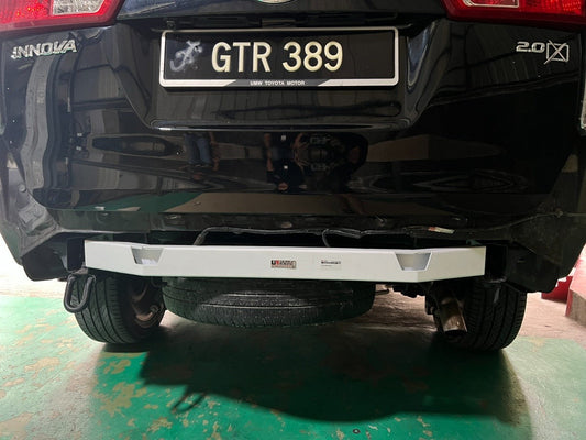 Ultra Racing Rear Anti-Collision Brace for Toyota Innova UR-CR2-4482