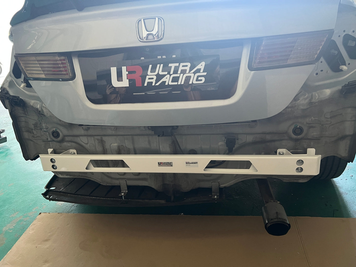 Ultra Racing HONDA CIVIC Ultra Racing Rear Anti-Collision Brace UR-CR2-4485