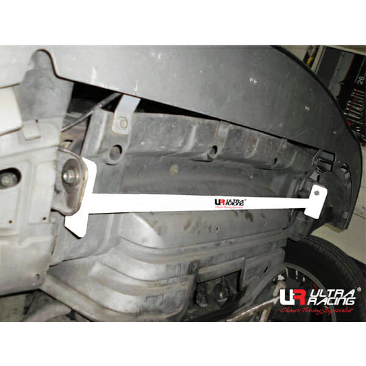 Ultra Racing 2-Point Rear Torsion Bar for Nissan Elgrand E51 3.5 V6 09