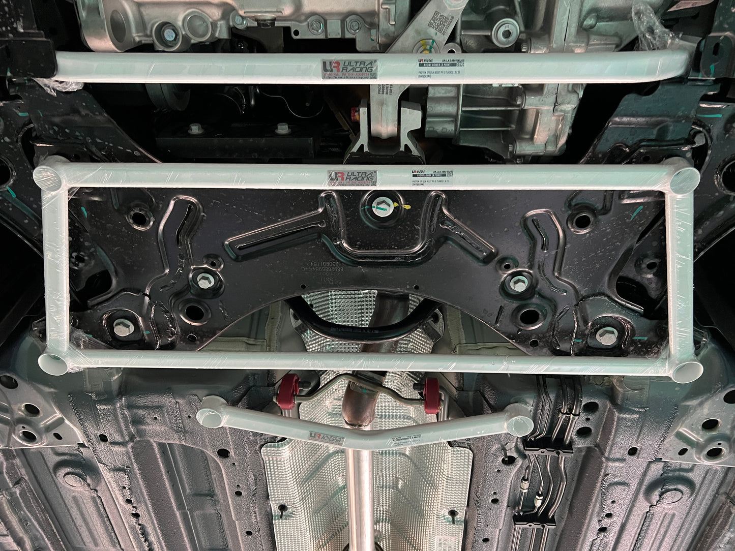Ultra Racing PROTON S70 Ultra Racing Front Lower Brace UR-LA2-4581