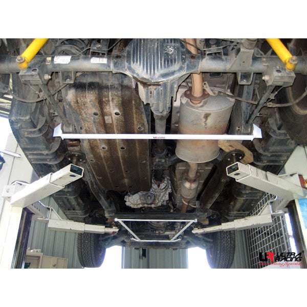 Ultra Racing SsangYong Rexton 01-10 UltraRacing 4-Point Front H-Brace UR-LA4-792