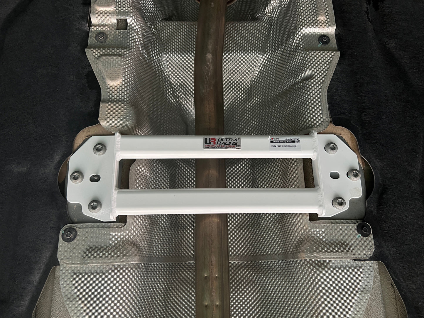 Ultra Racing BMW F40 Ultra Racing Mid Lower Brace UR-ML2-4238