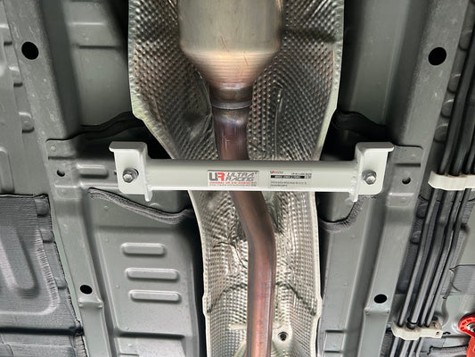 Ultra Racing Mid Lower Brace for Toyota Sienta UR-ML2-4564