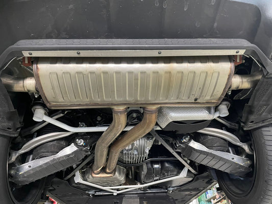 Ultra Racing Rear Lower Brace for Porsche Cayenne UR-RL2-4369