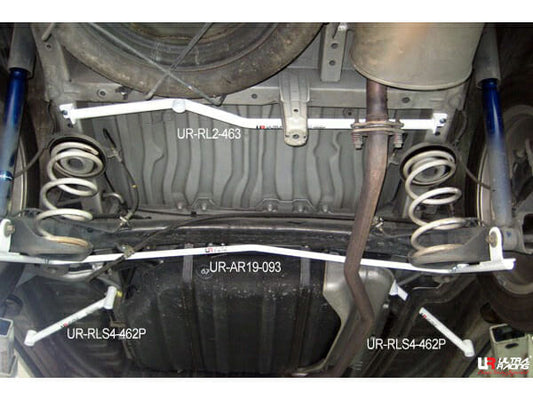 Ultra Racing 3-Point Rear Lower Bar for Toyota Alphard AH10