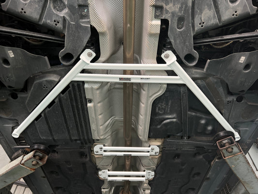 Ultra Racing Rear Lower Brace for BMW F40 | UR-RL4-4240