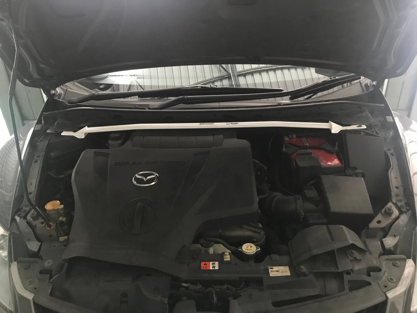 Ultra Racing Mazda CX-7 2.3 09+ Ultra Racing 2P Front Upper Strut Bar UR-TW2-2848