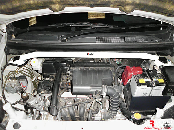 Ultra Racing Front Upper Strut Bar 2-Point for Mitsubishi Mirage 1.6 9