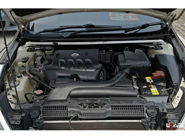 Ultra Racing 2-Point Front Upper Strut Bar for Nissan Teana J32