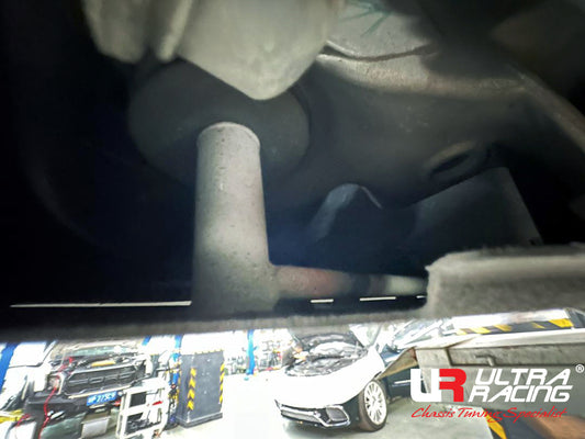 Ultra Racing Rear Lower Brace for NIO ES6 – 2-Point