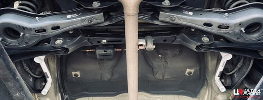 Ultra Racing 4-Point Rear Lower Side Bar for Kia K8 GL3 3.5 V6 21+