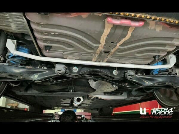 Ultra Racing Honda Civic FK 1.5T 17+  Ultra-R Rear Lower Brace URTH-RL2-3826