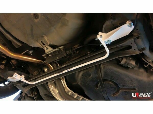 Ultra Racing Rear Sway Bar 16mm for Luxgen S5 1.8T
