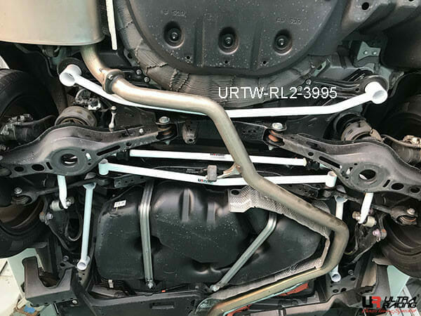 Ultra Racing Lexus ES 300H (XZ10) 2.5 2WD Hybrid 18+/Toyota Camry 2.5 17+ 2WD UltraRacing 2-Point Rear Lower Bar (3995) URTW-RL2-3995