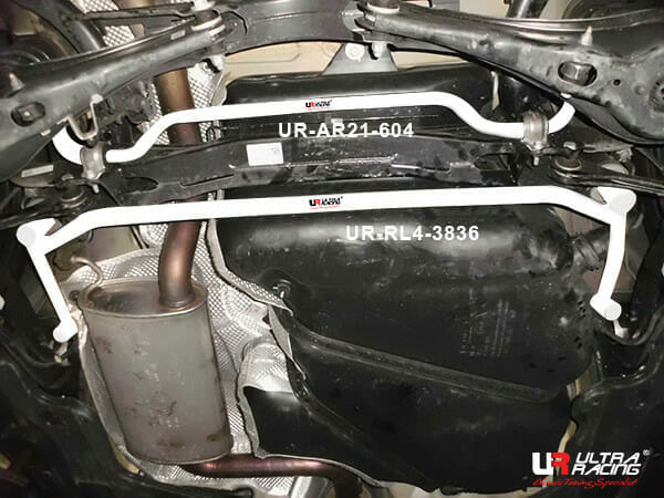 Ultra Racing Rear Sway Bar 21mm for VW Passat B8 (TYP 3G)