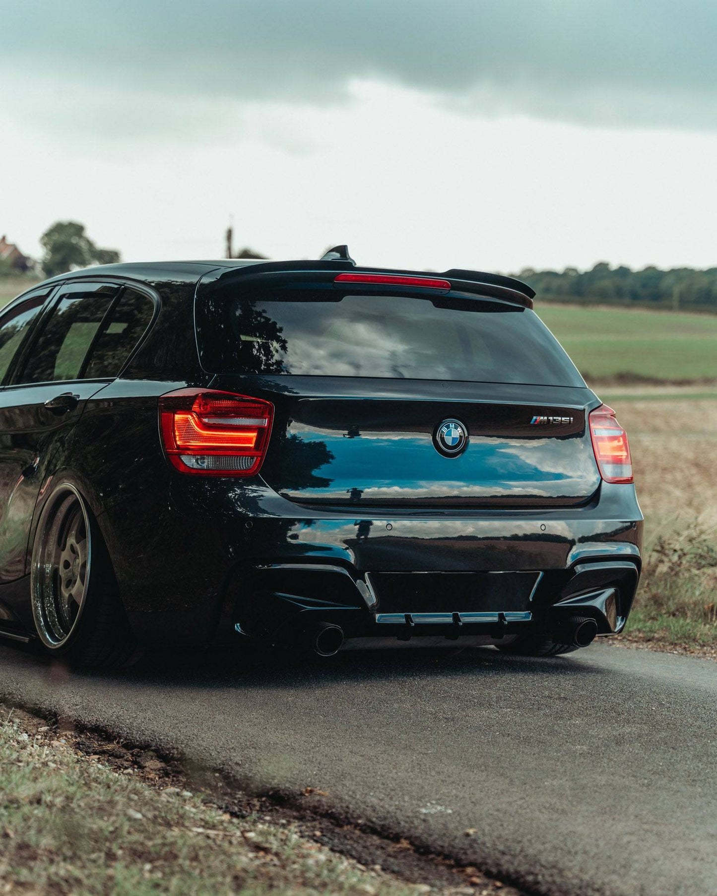 ZAERO EVO-1 Gloss Black Rear Diffuser for BMW 1 Series F20 F21