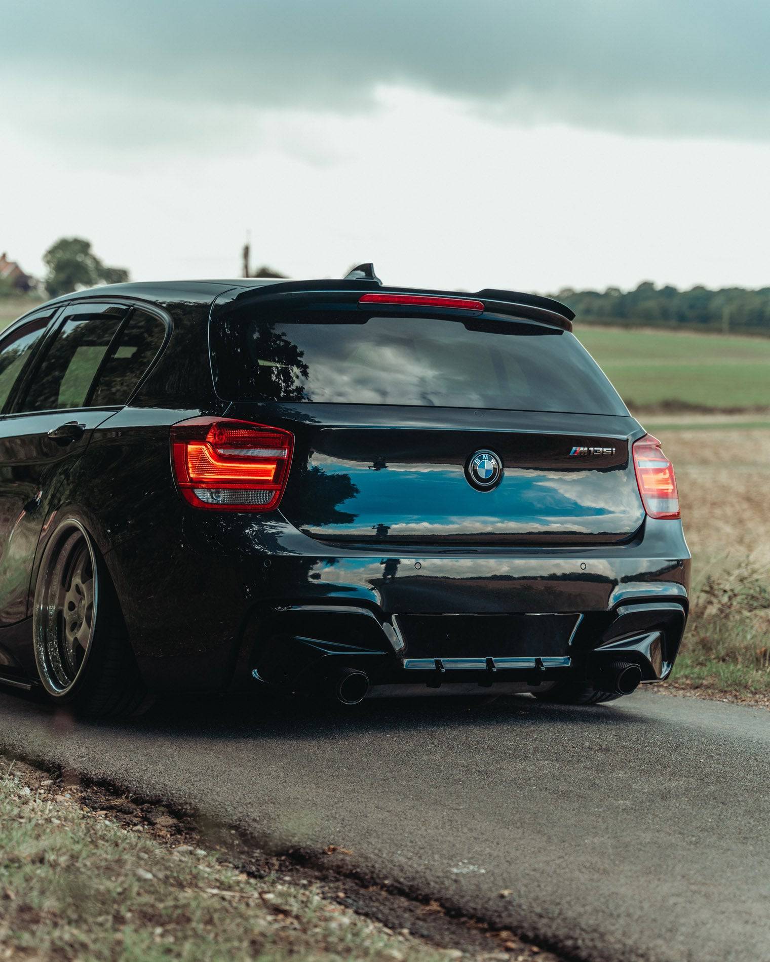 ZAERO EVO-1 Gloss Black Rear Diffuser for BMW 1 Series F20 F21