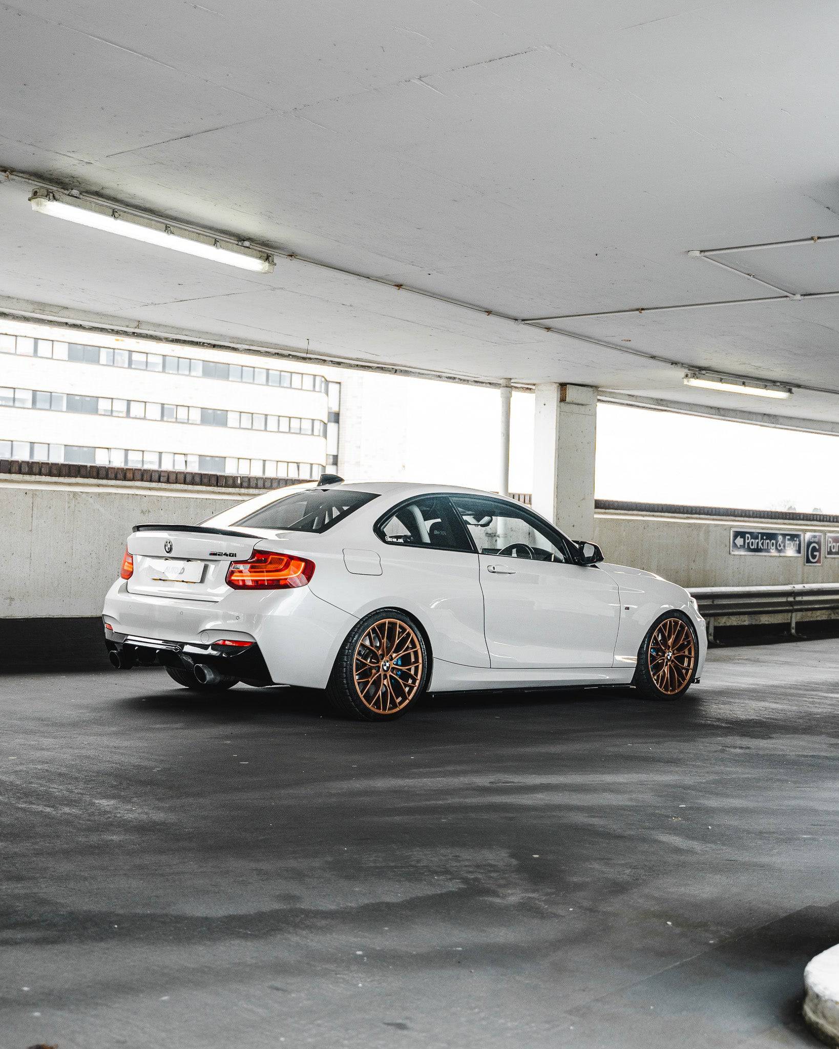 ZAERO EVO-1 Gloss Black Rear Diffuser BMW 2 Series F22/F23