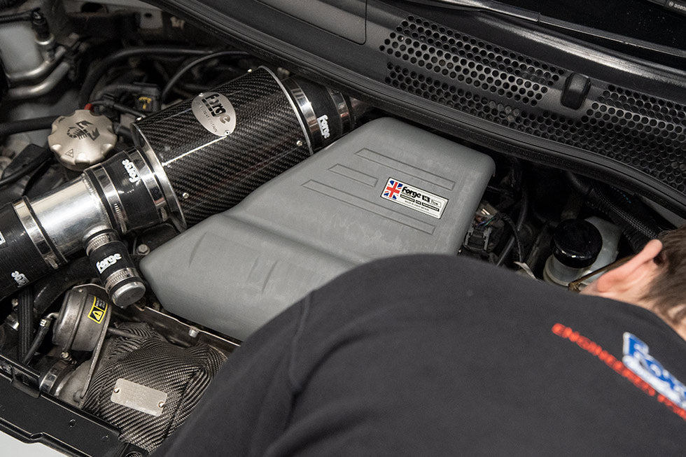 Forge Motorsport Carbon Fibre Engine Cover for Fiat 595 Abarth 180 BHP, Garrett Turbo (FMEC4) - photo 11