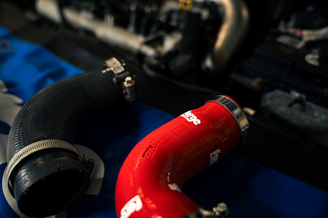 Forge Motorsport Silicone Boost Hose Kit for Renault Megane Mk3 RS 250/265/275 (FMKT035) - photo 5