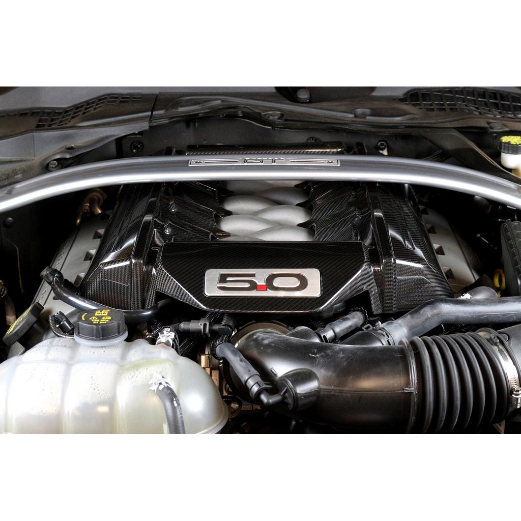 APR Carbon Fibre Engine Cover for Ford Mustang GT 5.0 S550 2015-2017 - image 4
